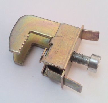 Фотография товара 'Tdm Шинный терминал 70-185 мм2 для медной шины 10 мм SQ0826-0010'