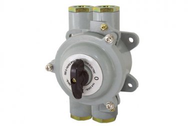 Фотография товара 'Tdm Пакетный переключатель ПП 3-16/Н2 3П 16А 220В, силуминовый корпус, IP56 SQ0723-0080'