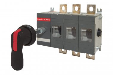 Фотография товара 'Tdm Рубильник ВНК-43-2 3П 1600А с выносной фронтальной ручкой управления и переходником 280 мм, SQ0744-0220'