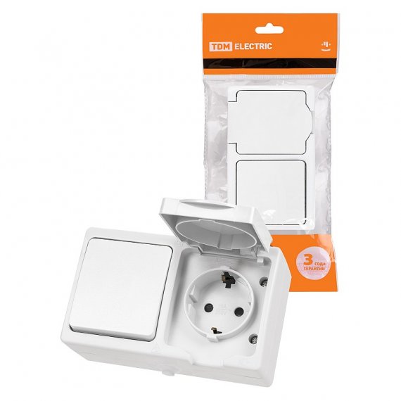 Фотография товара 'Tdm SQ1803-1010 Блок (горизонтальный) выключатель 1-кл. + розетка 2П+З с з/ш БКВР IP54'