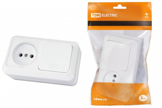 Фотография товара 'Tdm Блок комбинированный выкл. 1-кл. 10А + розетка 2П 10А 250В БКВР IP20 SQ1801-0105'