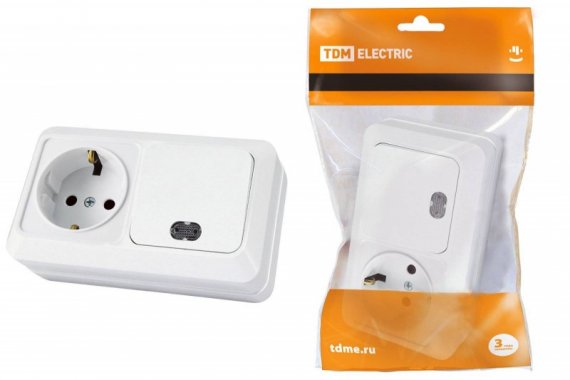 Фотография товара 'Tdm Блок комбинированный выкл. 1-кл. с/п 10А + розетка 2П+З 16А 250В БКВР IP20 SQ1801-0103'