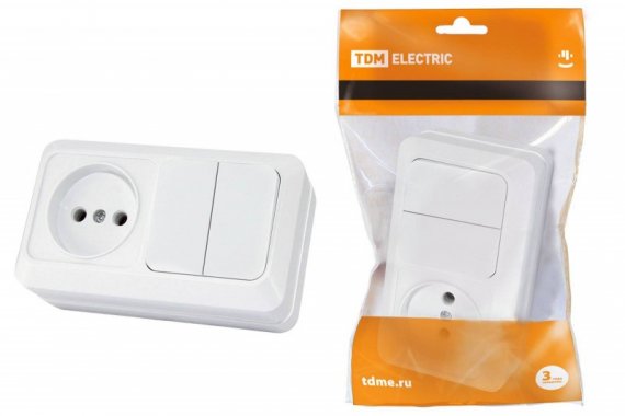 Фотография товара 'Tdm Блок комбинированный выкл. 2-кл. 10А + розетка 2П 10А 250В БКВР IP20 SQ1801-0106'