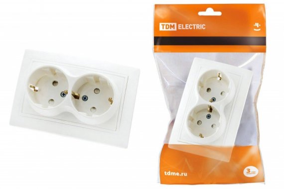 Фотография товара 'Tdm Розетка двойная 2П+З с защитной шторкой 16А 250В SQ1814-0018'